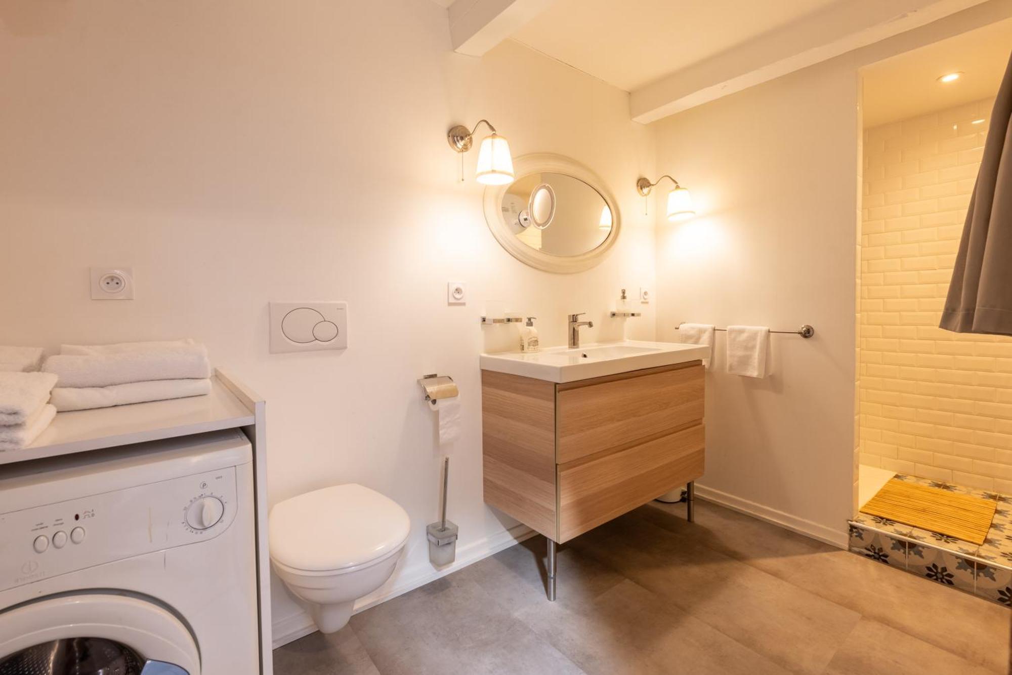Sous Les Toits D'Annecy, Un Appartement Irresistible Pour 1 A 6 Personnes En Plein Coeur De Ville المظهر الخارجي الصورة