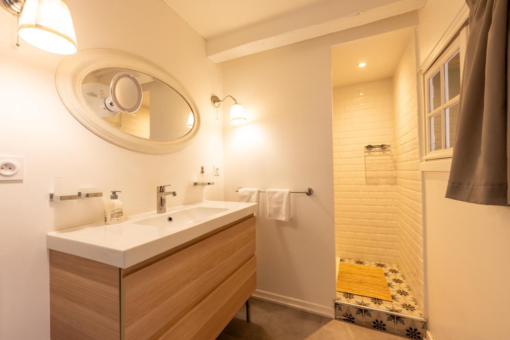 Sous Les Toits D'Annecy, Un Appartement Irresistible Pour 1 A 6 Personnes En Plein Coeur De Ville المظهر الخارجي الصورة